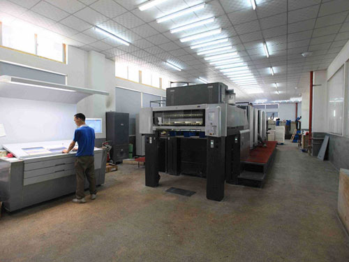 談(tán)談瓦楞(leng)紙闆因(yin)素對紙(zhi)箱印刷(shuā)的影響(xiǎng)